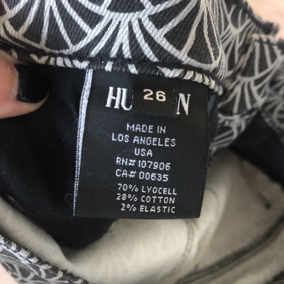 Hudson Nico Super Skinny Midrise Jean in color Diamond. Size 26 - Picture 8 of 10
